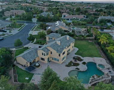 1583 Twin Oaks Circle - Photo Thumbnail 22