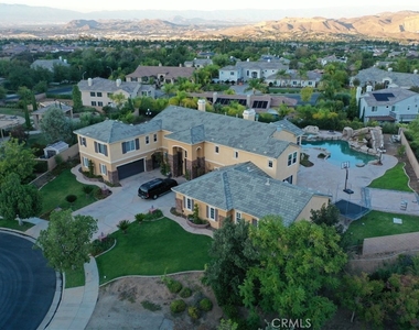 1583 Twin Oaks Circle - Photo Thumbnail 6
