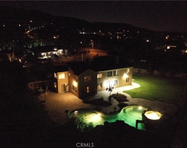 1583 Twin Oaks Circle - Photo Thumbnail 32