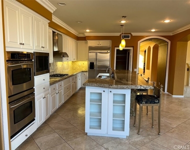 1583 Twin Oaks Circle - Photo Thumbnail 25