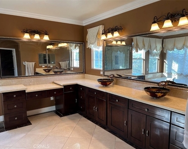 1583 Twin Oaks Circle - Photo Thumbnail 30
