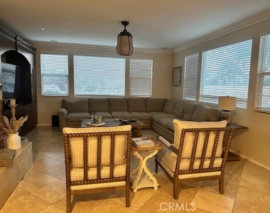 1583 Twin Oaks Circle - Photo Thumbnail 18