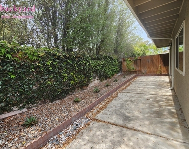 5022 Paseo Dali - Photo Thumbnail 10