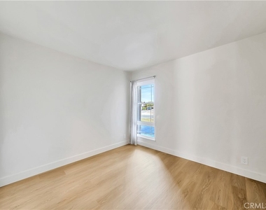 3482 Almond Street - Photo Thumbnail 23