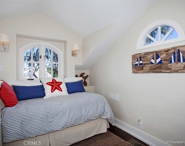 441 Carnation Avenue - Photo Thumbnail 21