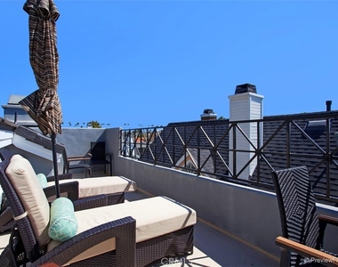 441 Carnation Avenue - Photo Thumbnail 22