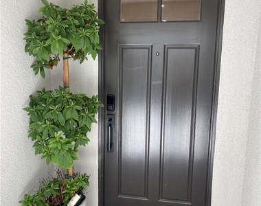 1211 Winslow Drive - Photo Thumbnail 2