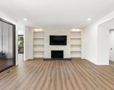 16735 La Gracia B - Photo Thumbnail 3
