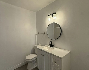 1347 N Citrus - Photo Thumbnail 10