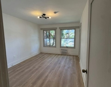 1347 N Citrus - Photo Thumbnail 12