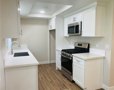 9156 Burke Street - Photo Thumbnail 7