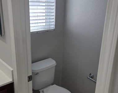 14587 Baylor - Photo Thumbnail 13