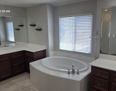 14587 Baylor - Photo Thumbnail 11