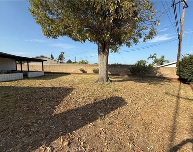605 W Gaillard Street - Photo Thumbnail 26