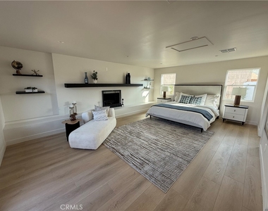 605 W Gaillard Street - Photo Thumbnail 10