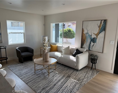 605 W Gaillard Street - Photo Thumbnail 21