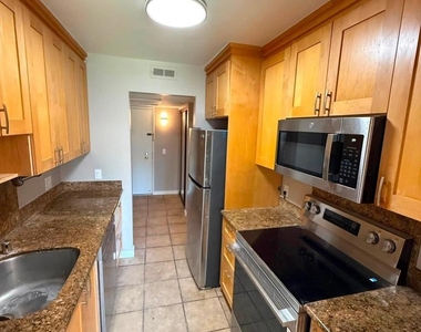 330 N Civic - Photo Thumbnail 10