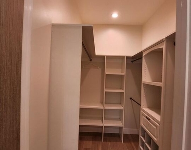 16641 Mccormick Street - Photo Thumbnail 8