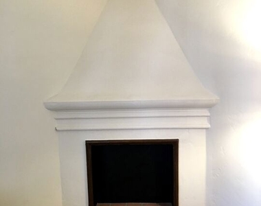 1330 N Harper Avenue - Photo Thumbnail 9