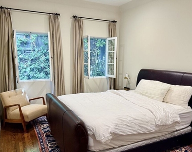 1330 N Harper Avenue - Photo Thumbnail 46