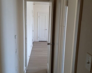 259 S Harvard Boulevard - Photo Thumbnail 2