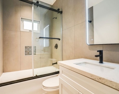 151 N Swall Drive - Photo Thumbnail 5
