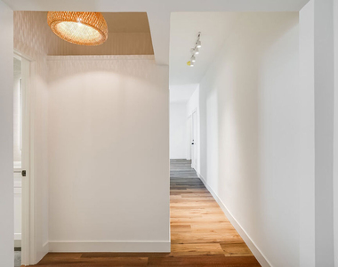 151 N Swall Drive - Photo Thumbnail 6