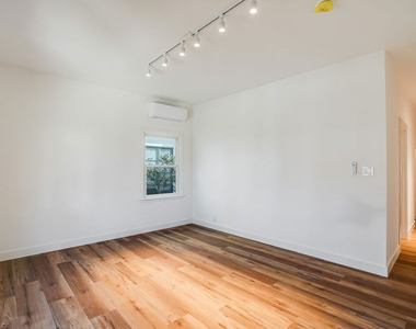151 N Swall Drive - Photo Thumbnail 14