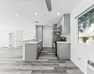 646 Tularosa Drive - Photo Thumbnail 10