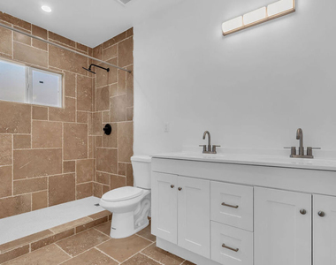 261 W 43rd Place - Photo Thumbnail 15