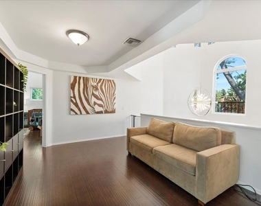 12834 Landale Street - Photo Thumbnail 20