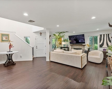 12834 Landale Street - Photo Thumbnail 13