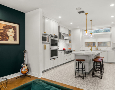 725 Oxford Avenue - Photo Thumbnail 16