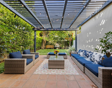 725 Oxford Avenue - Photo Thumbnail 26