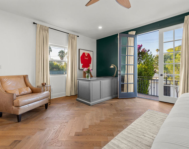 725 Oxford Avenue - Photo Thumbnail 38