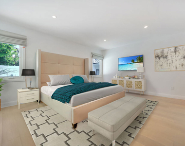 344 S Roxbury Drive - Photo Thumbnail 9