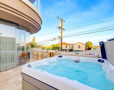 1676 Plum - Photo Thumbnail 27