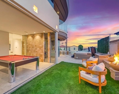 1676 Plum - Photo Thumbnail 34