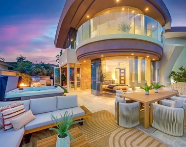 1676 Plum - Photo Thumbnail 42