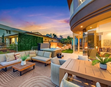 1676 Plum - Photo Thumbnail 40