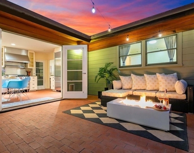 723 Arenas - Photo Thumbnail 40