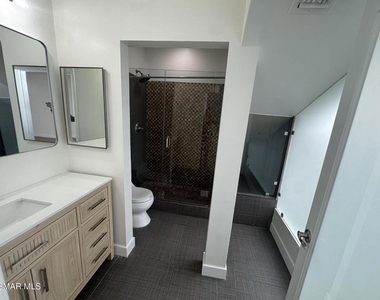 13331 Moorpark Street - Photo Thumbnail 13