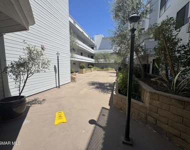13331 Moorpark Street - Photo Thumbnail 16