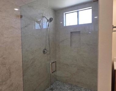 62101 Tyler Street - Photo Thumbnail 12