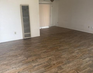 65894 5th Street - Photo Thumbnail 2
