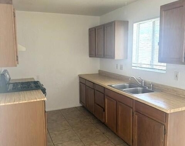 65894 5th Street - Photo Thumbnail 4