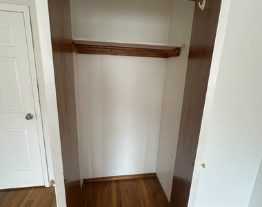 1425 York Avenue - Photo Thumbnail 11
