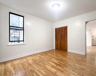 10 Adrian Avenue - Photo Thumbnail 5