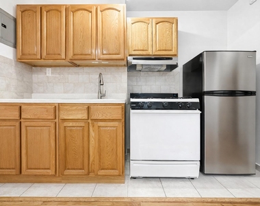 10 Adrian Avenue - Photo Thumbnail 7