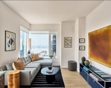 10th Avenue - Photo Thumbnail 2